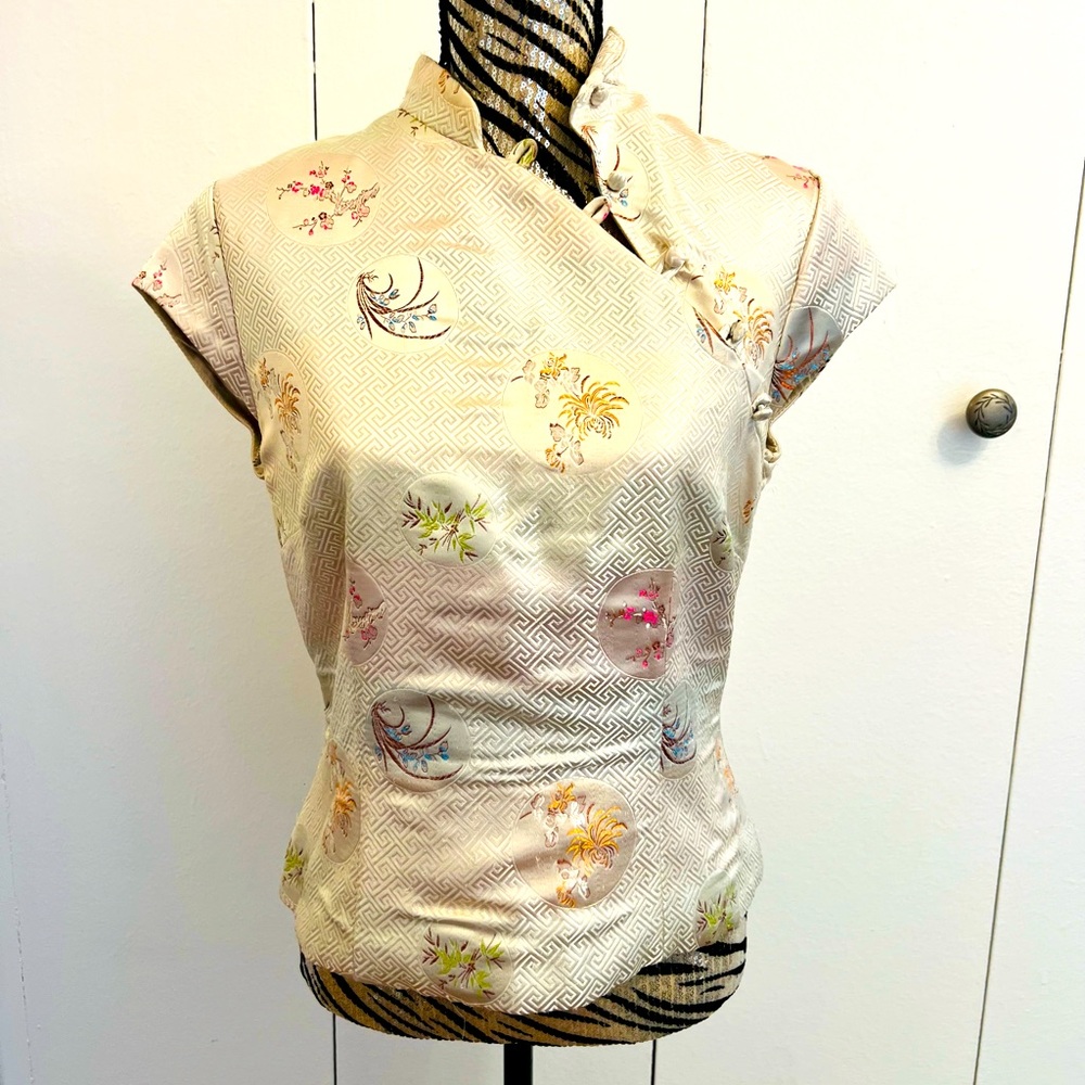 Xscape Cream Blouse with Floral Design